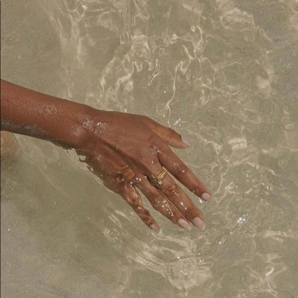 Meet your Posher, Emelee